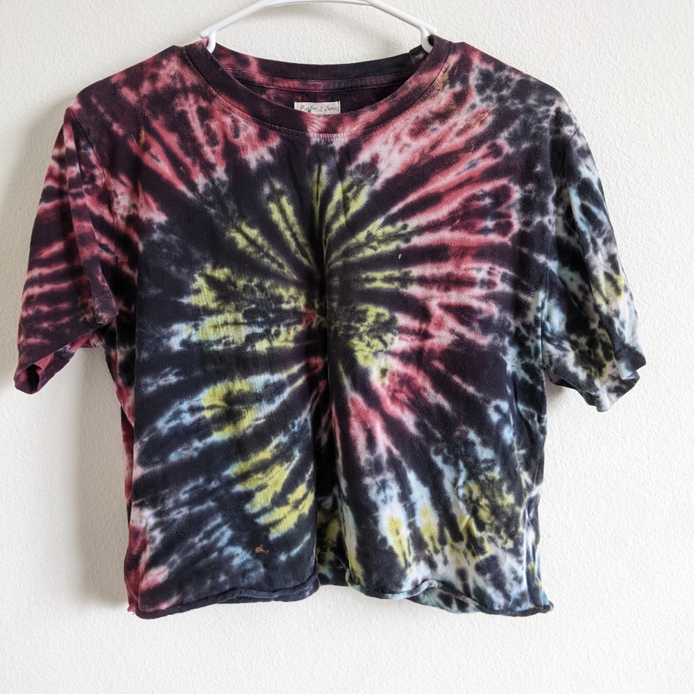 Women's tie-dyed crop top size small